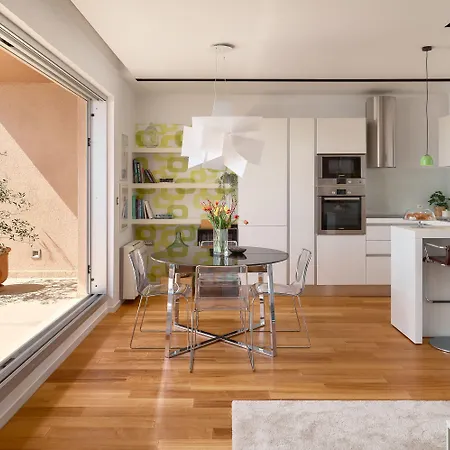 Sun Penthouse Split